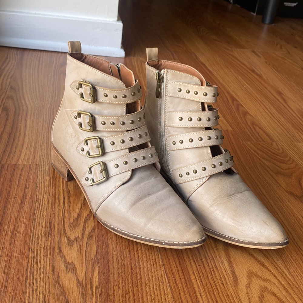 Pointed Toe Strappy Ankle Boot